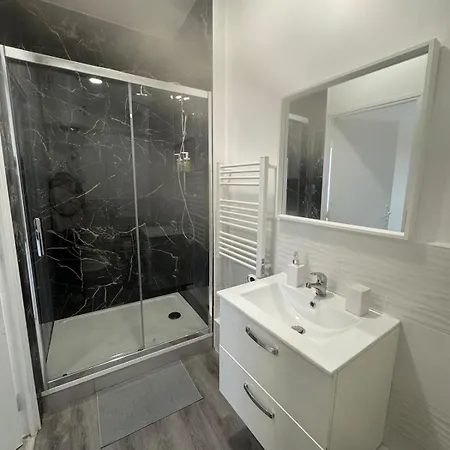 Lune Argentee - Centre Ferrand * クレルモン・フェラン